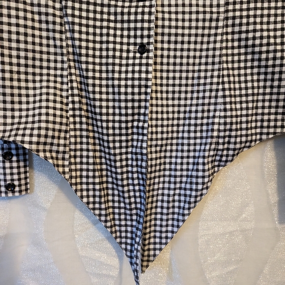 Pin-up style button up. Black & White. Size L. Pinup Couture. - Picture 5 of 7